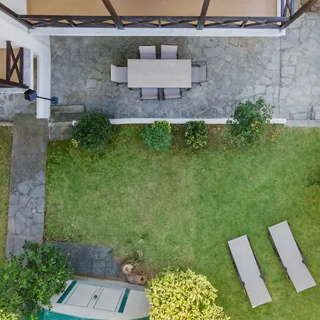 Front Vintage Kalliktratis Apart-hotel