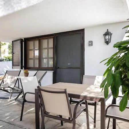 Appart hôtel Front Vintage Kalliktratis 4*