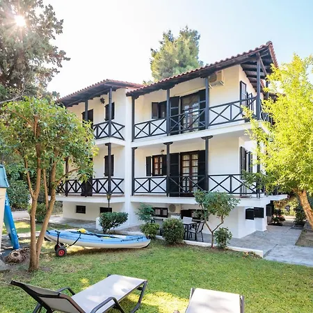 Front Vintage Kalliktratis Appart hôtel