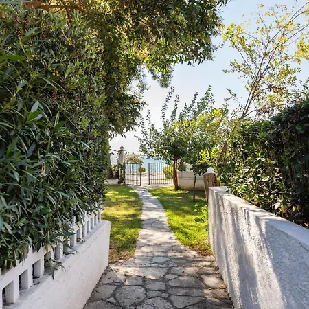 Front Vintage Kalliktratis Appart hôtel