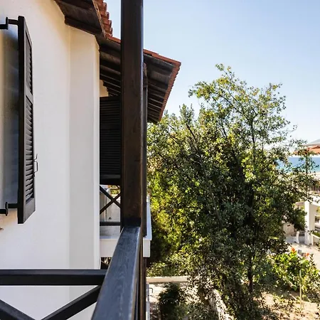 Front Vintage Kalliktratis